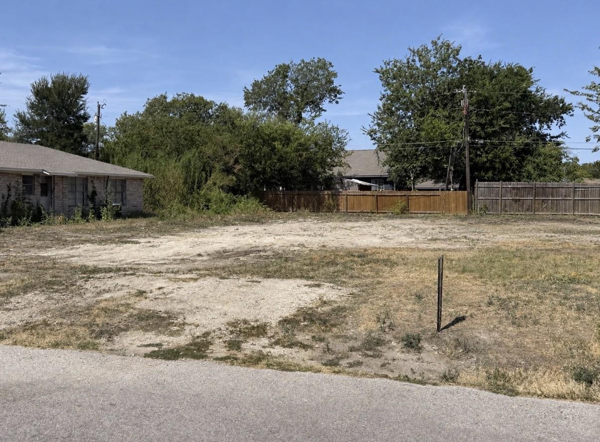 16300 Summit Dr Property Photo 7