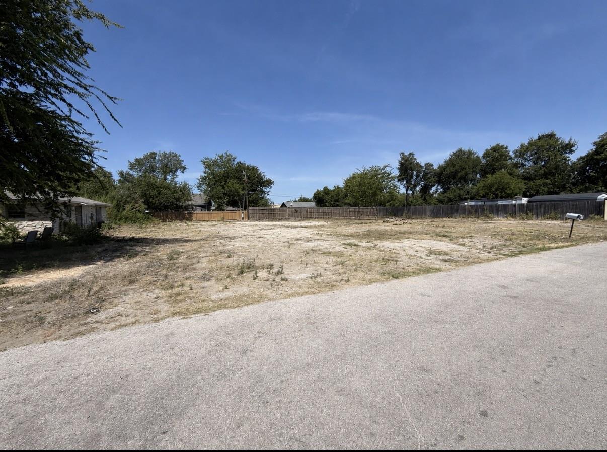 16300 Summit Dr Property Photo 9