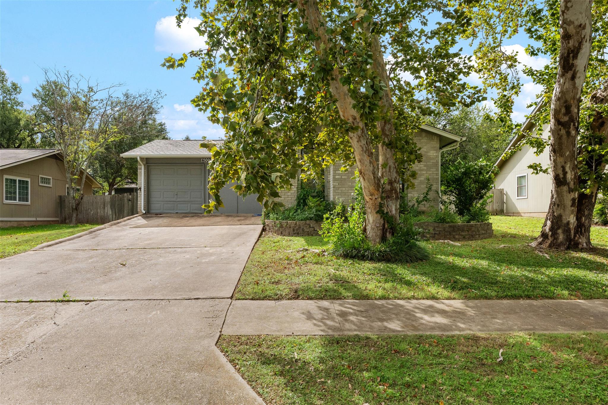 4009 Hillside Dr Property Photo 1