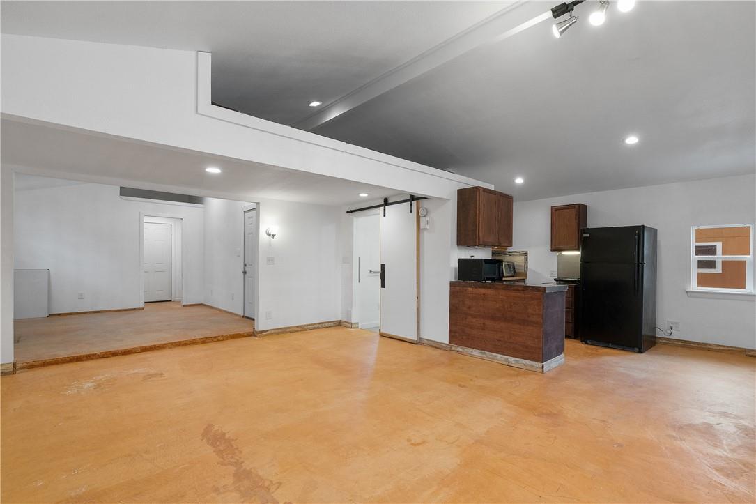 4414 Diane Dr #1b Property Photo 3