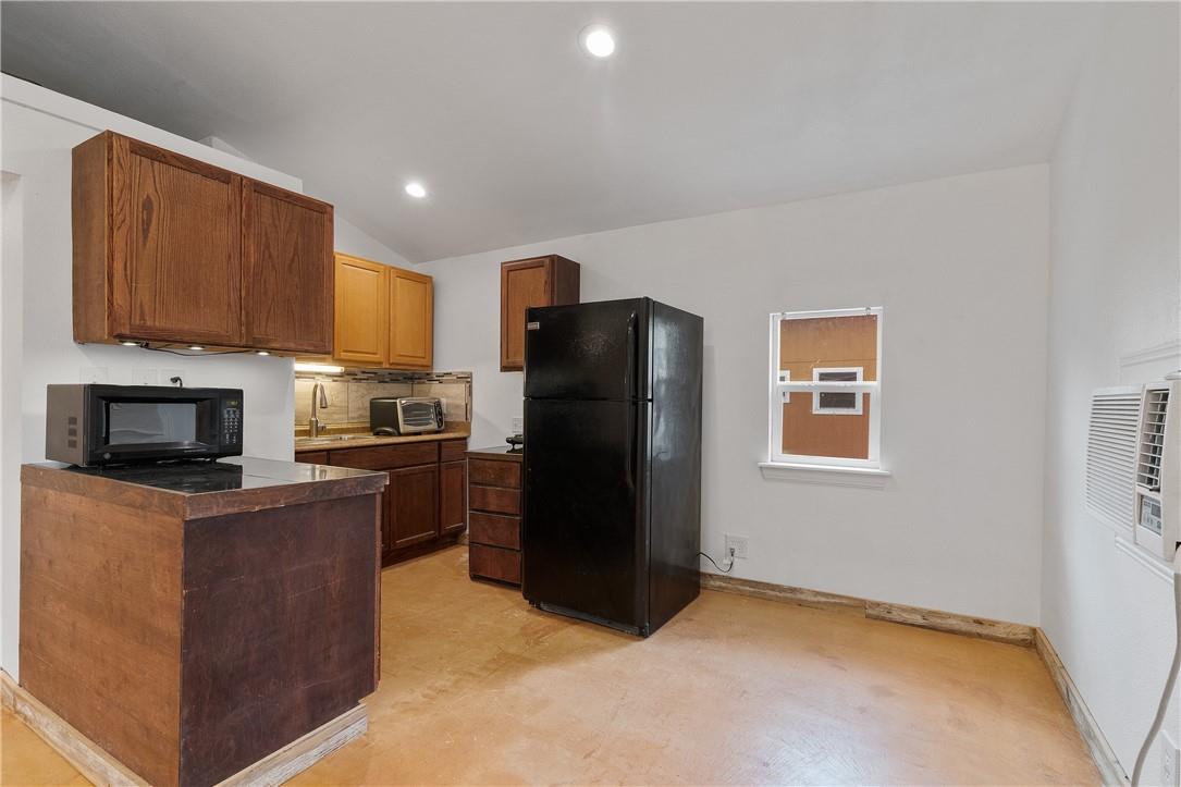4414 Diane Dr #1b Property Photo 6