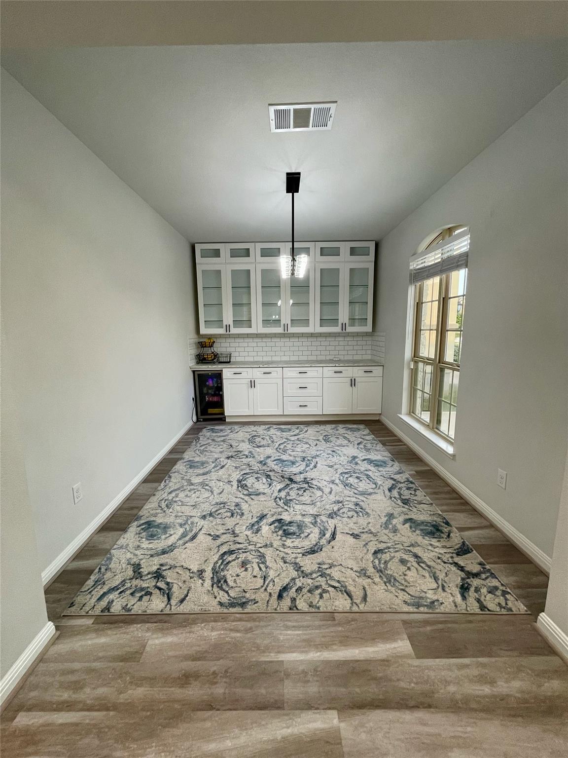 17214 Antioch Ave Property Photo 3