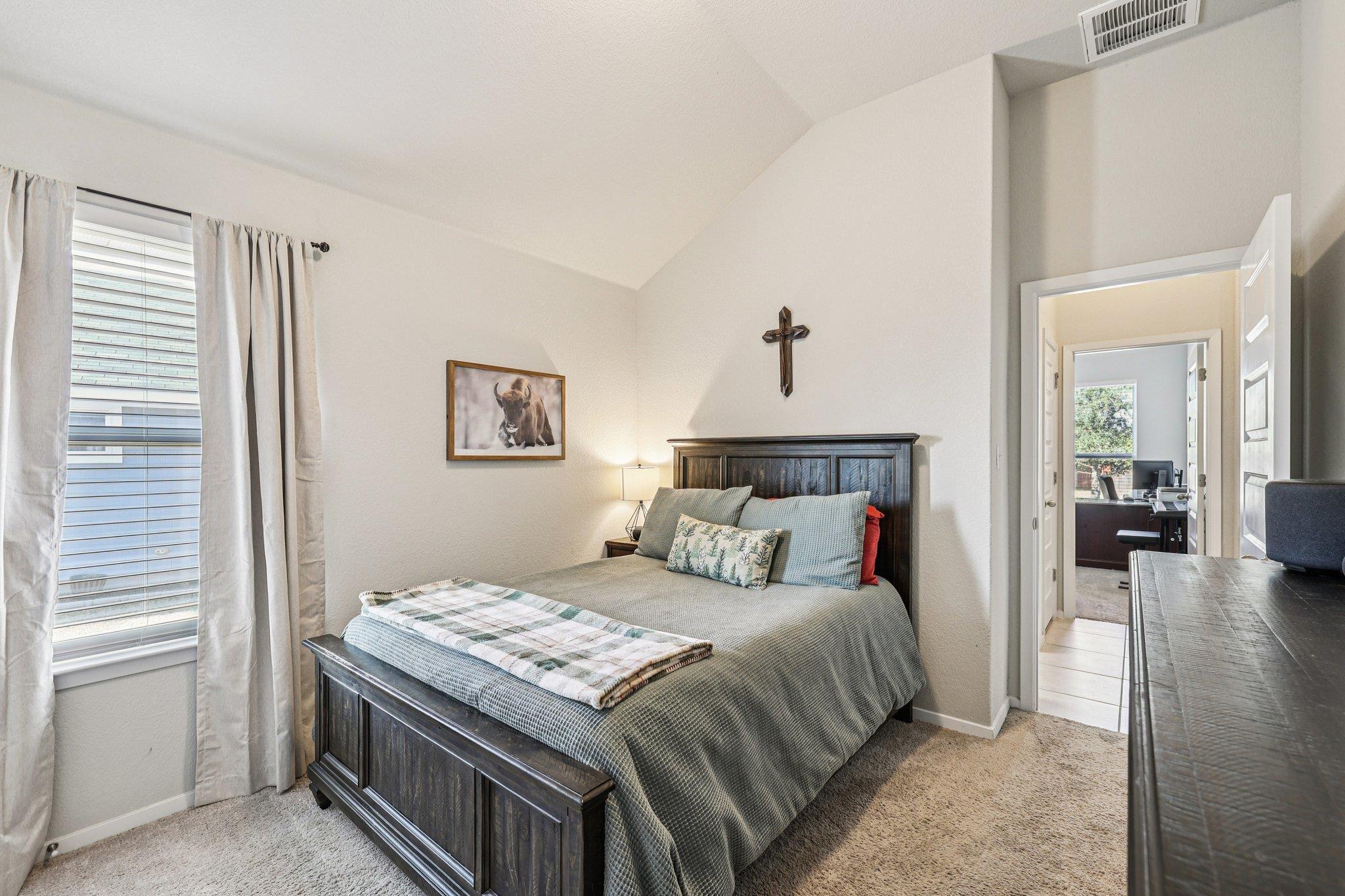 111 Insider Loop Property Photo 21
