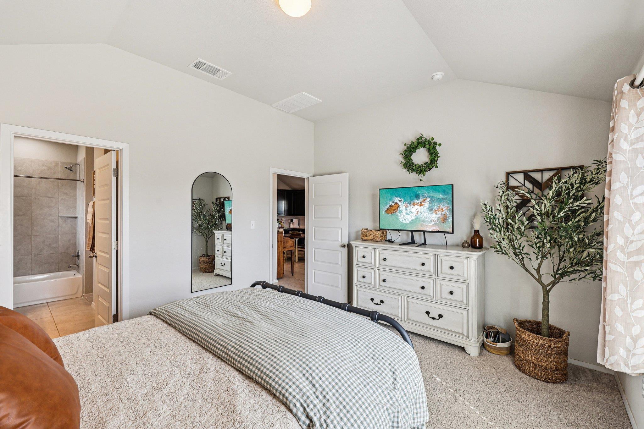 111 Insider Loop Property Photo 24