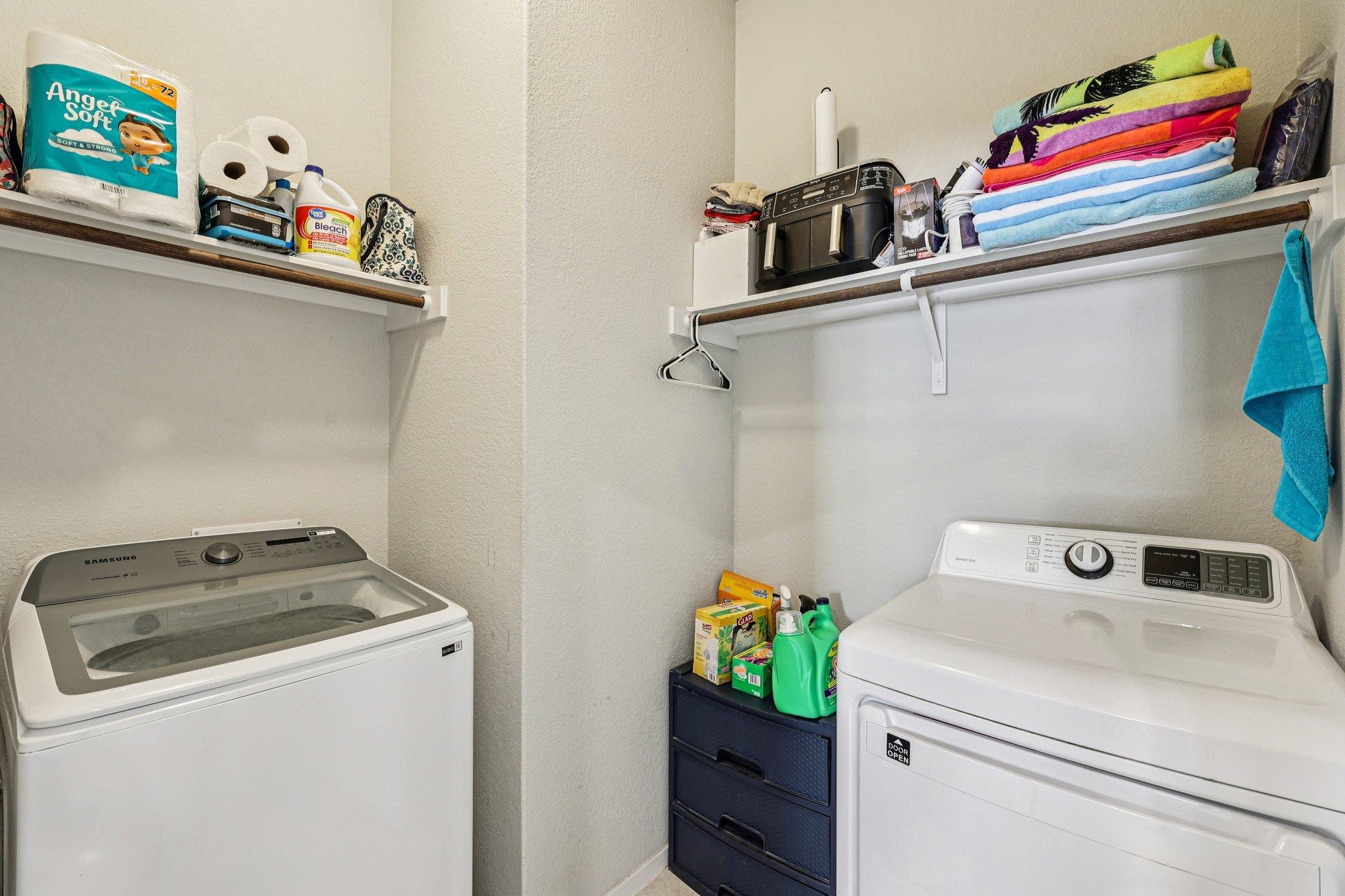 111 Insider Loop Property Photo 29