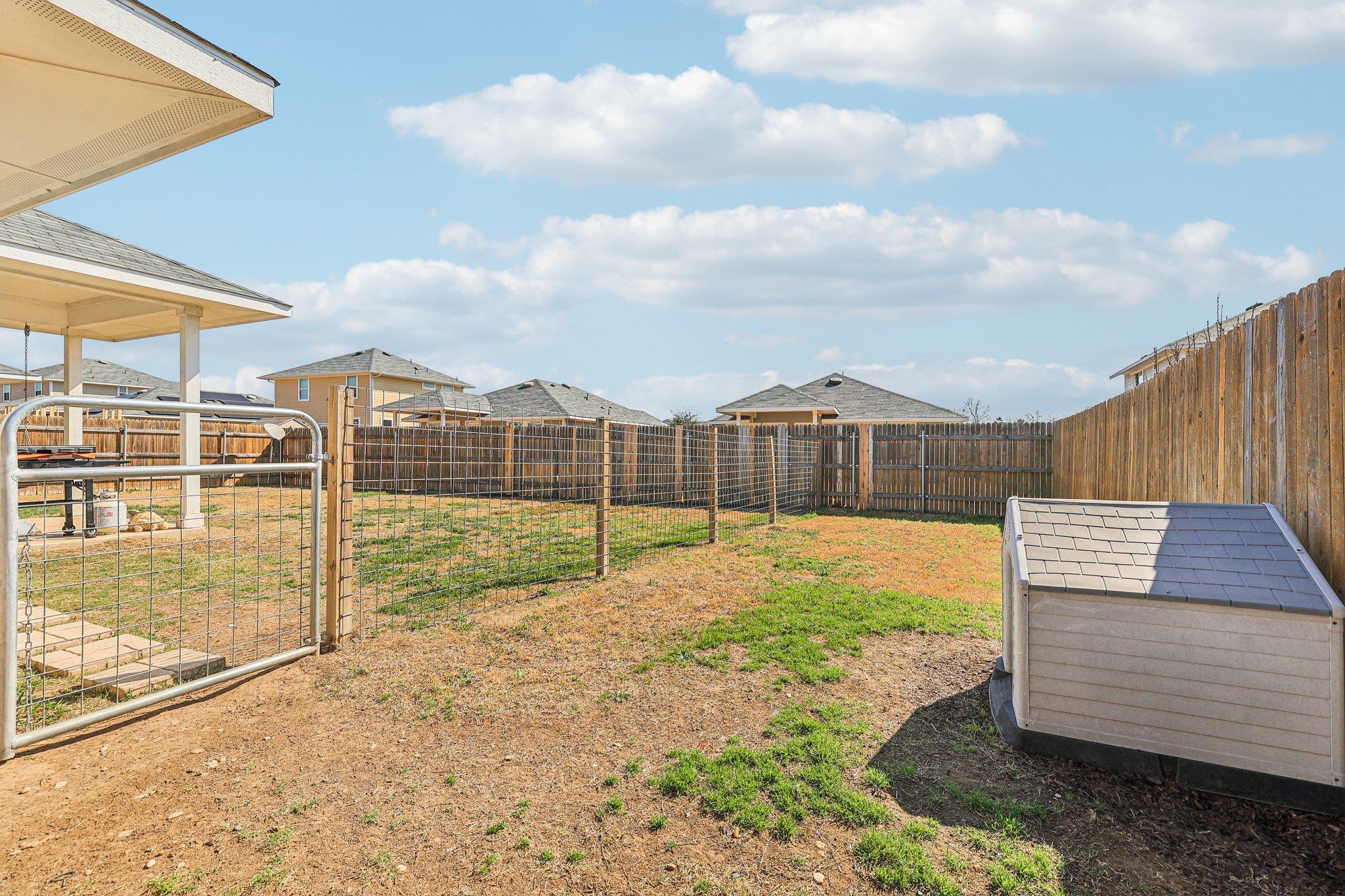 111 Insider Loop Property Photo 33