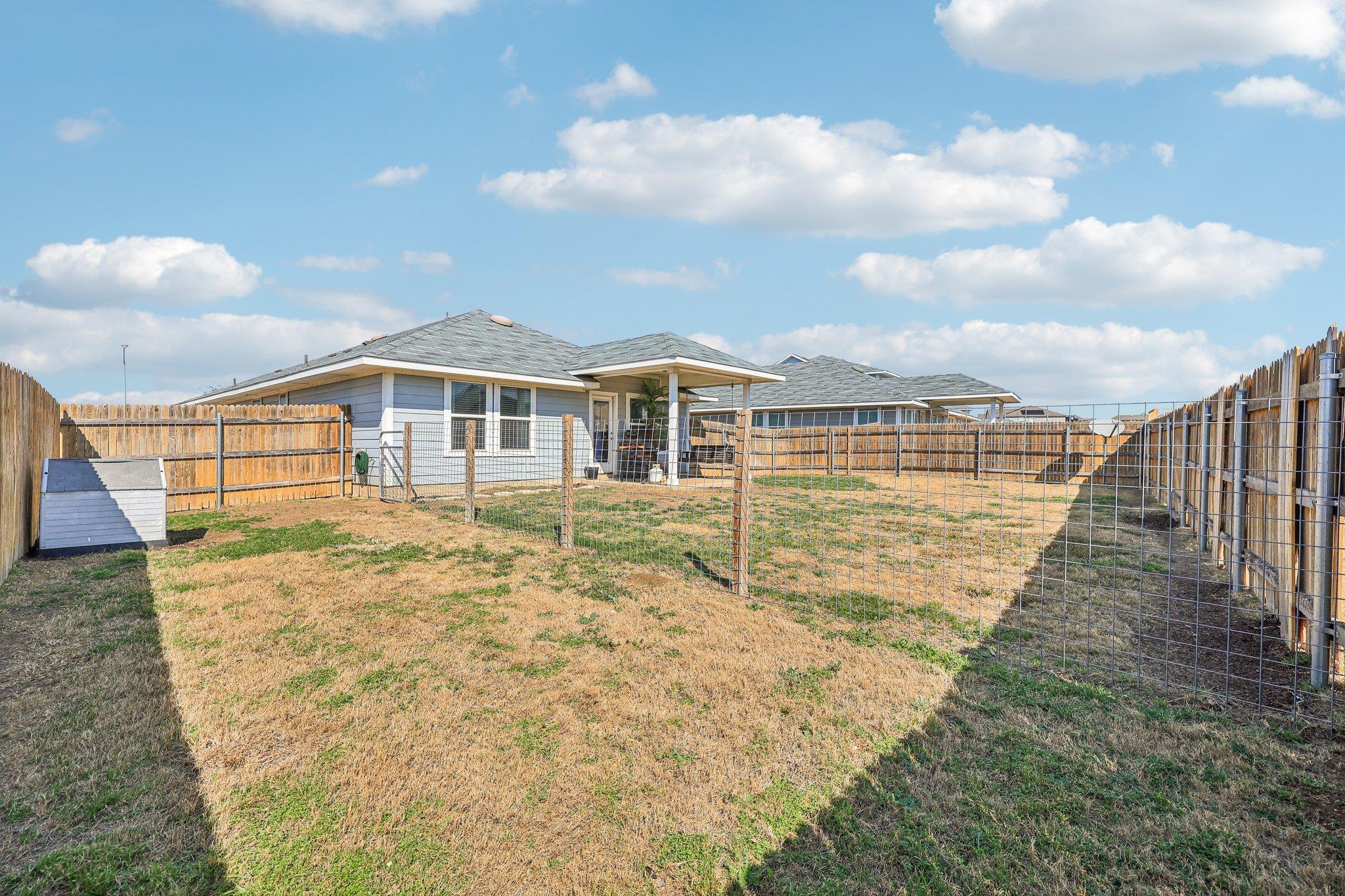 111 Insider Loop Property Photo 34
