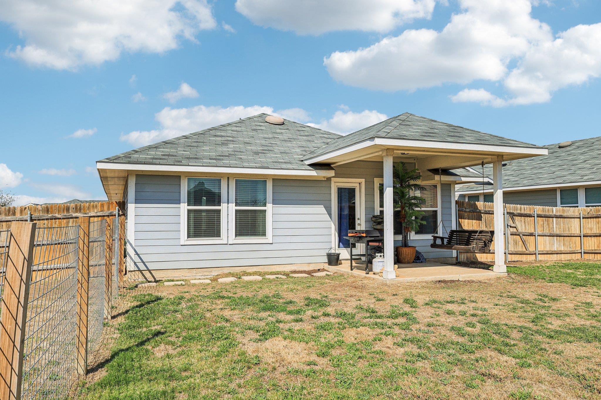 111 Insider Loop Property Photo 36