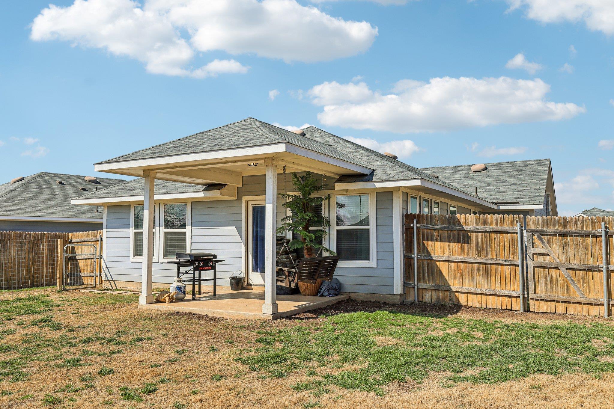 111 Insider Loop Property Photo 38