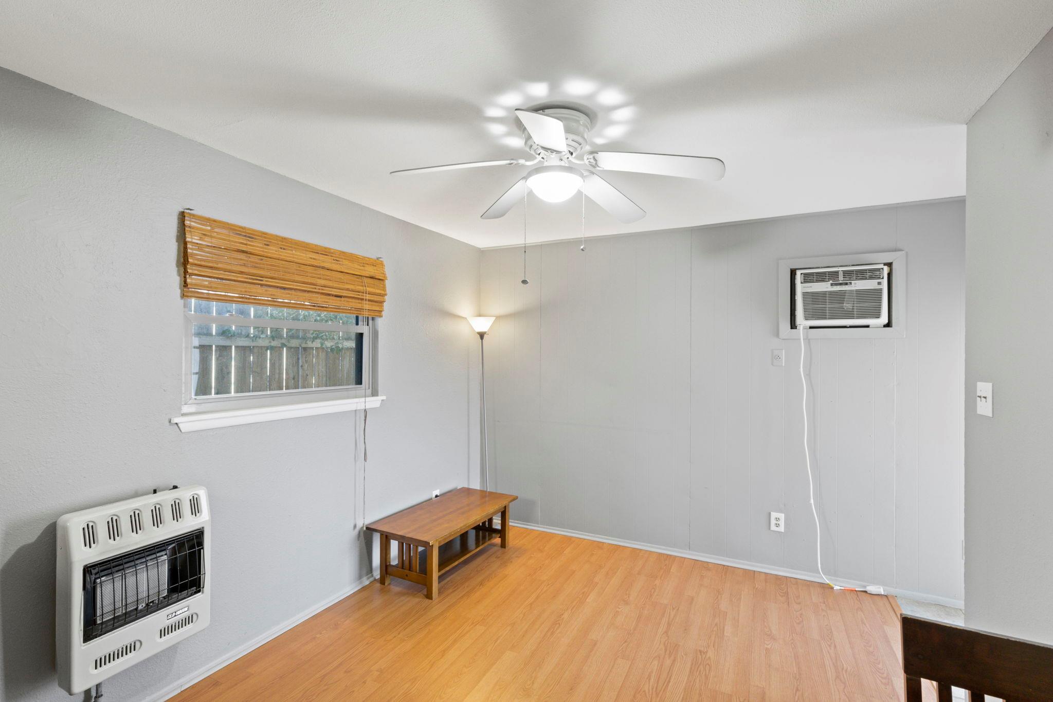7808 Watson St #b Property Photo 5