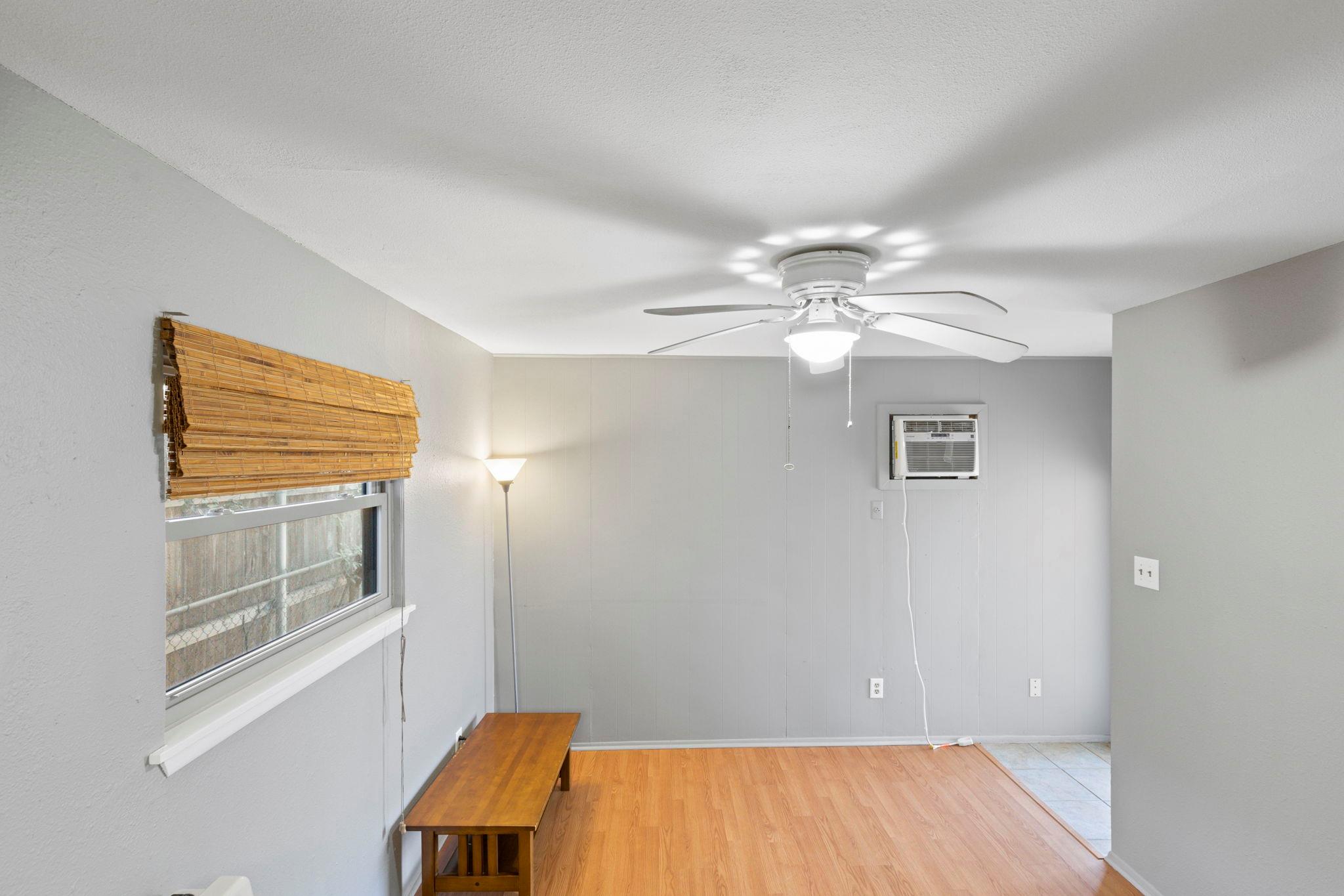 7808 Watson St #b Property Photo 6