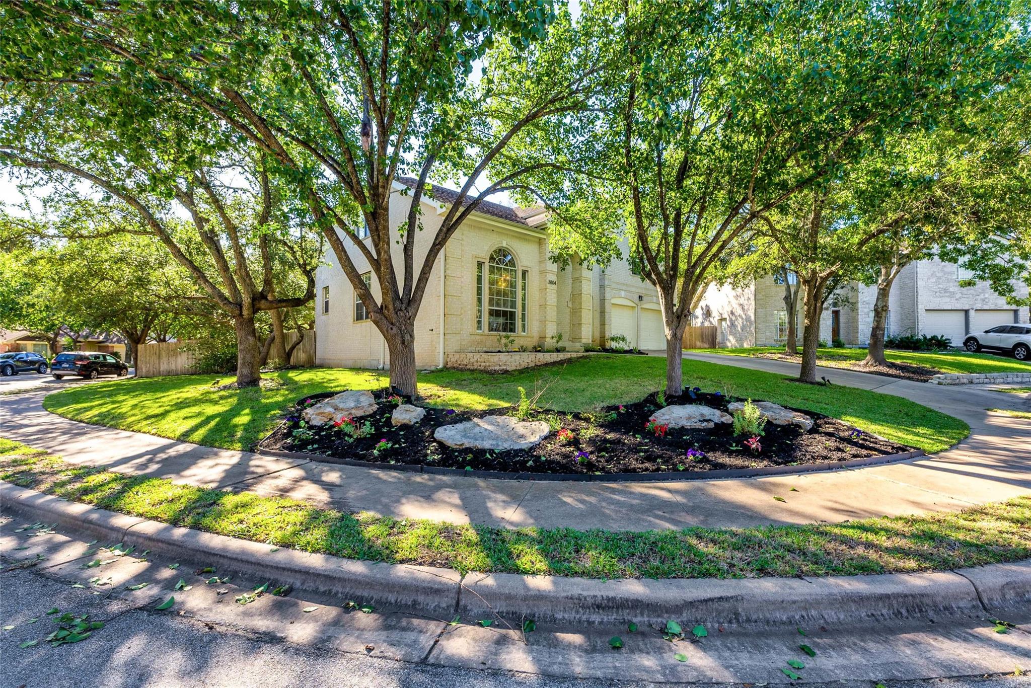 3804 Standfield Ct Property Photo 3