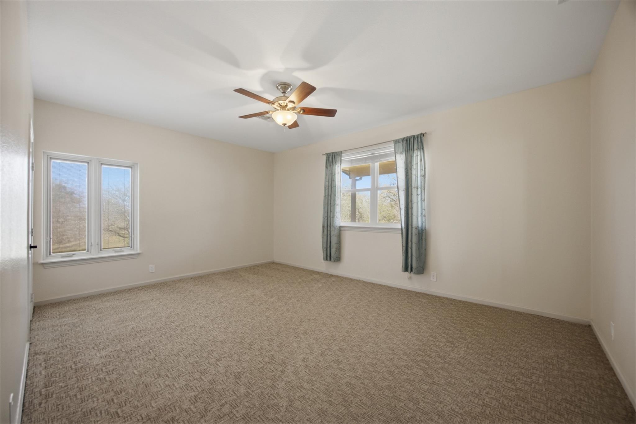 123 Meadowood Dr Property Photo 22