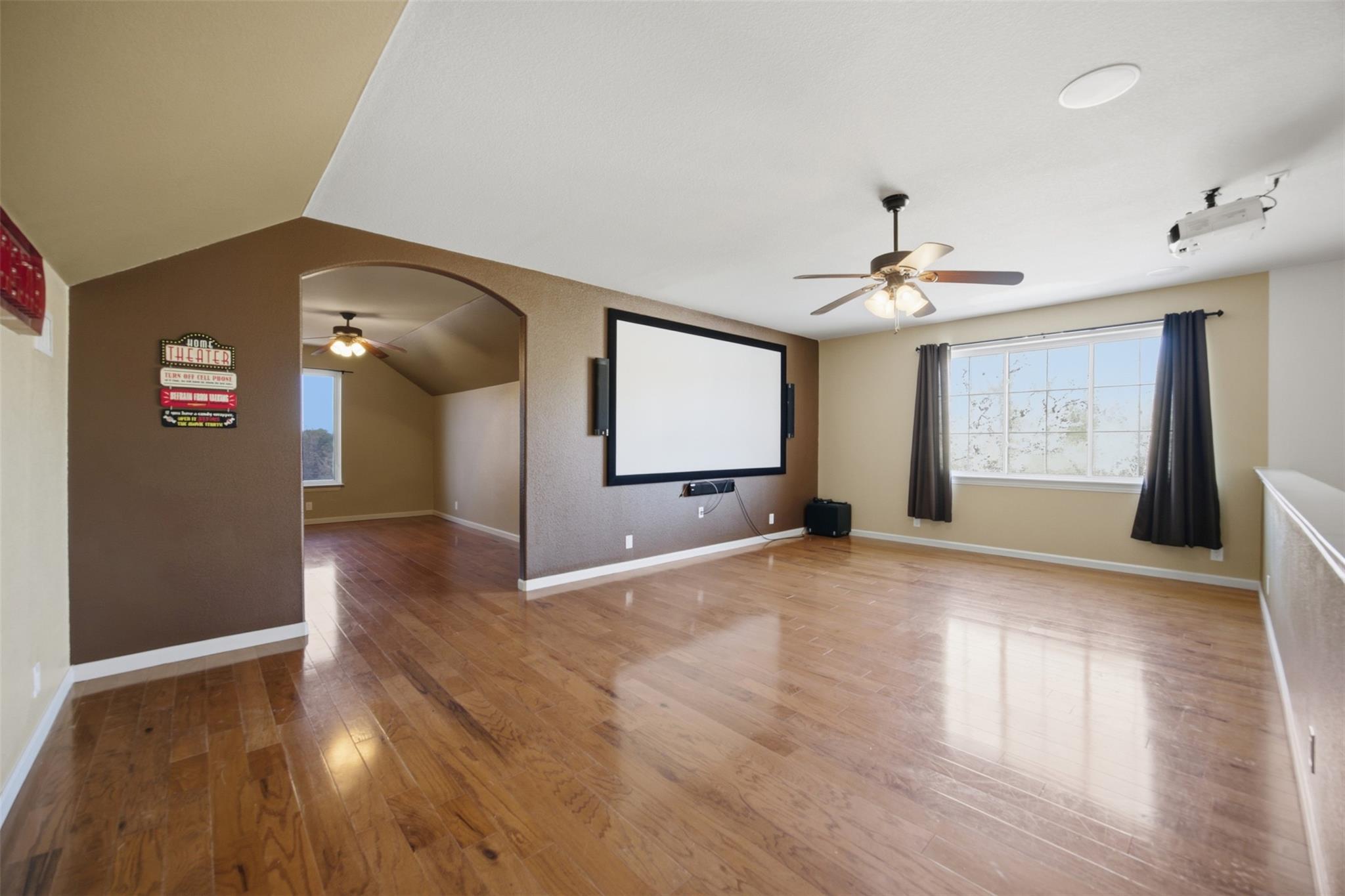 123 Meadowood Dr Property Photo 24
