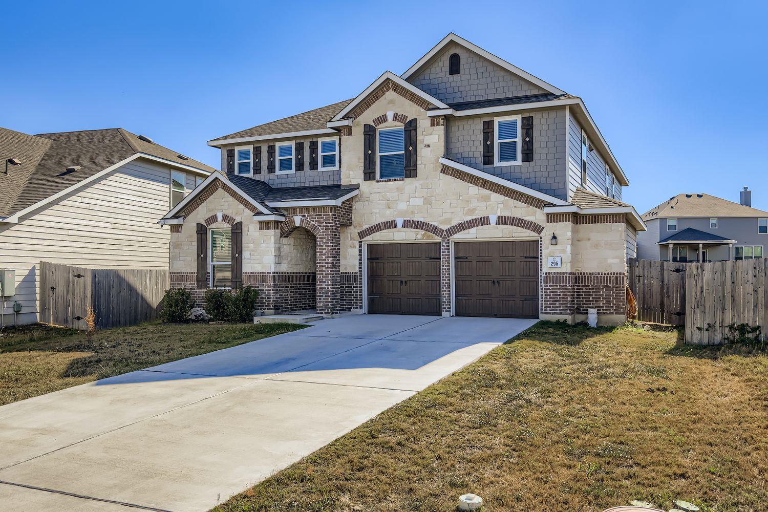 295 Kat Garnet Dr Property Photo 1