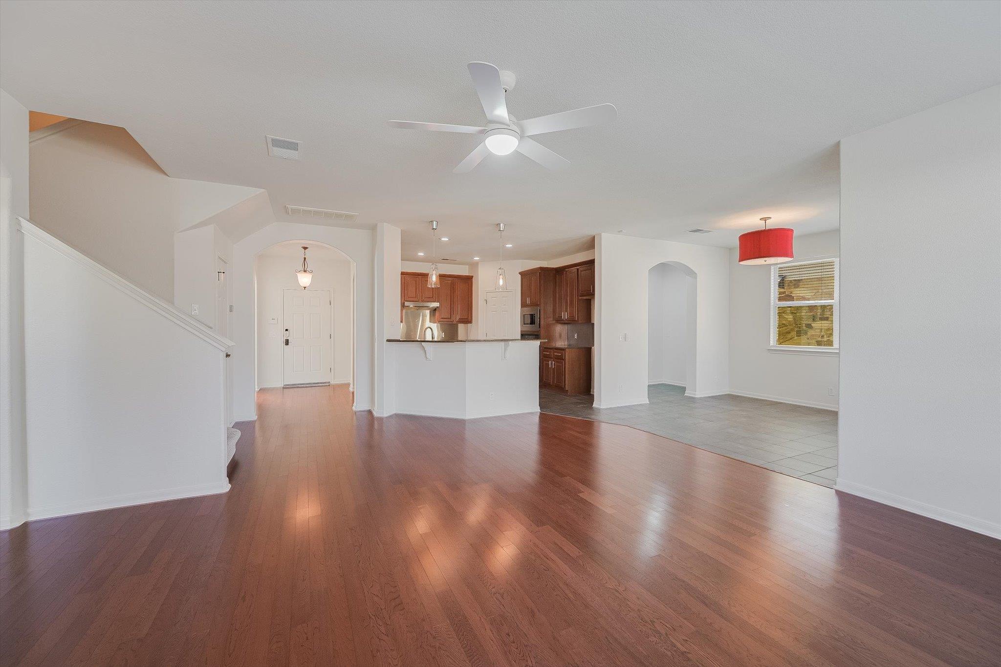 9316 Bavaria Ln Property Photo 5