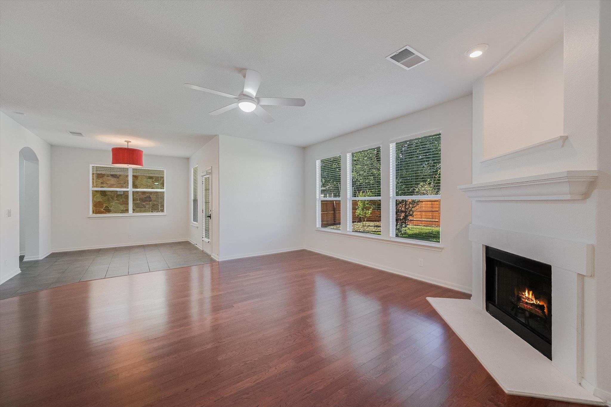 9316 Bavaria Ln Property Photo 6