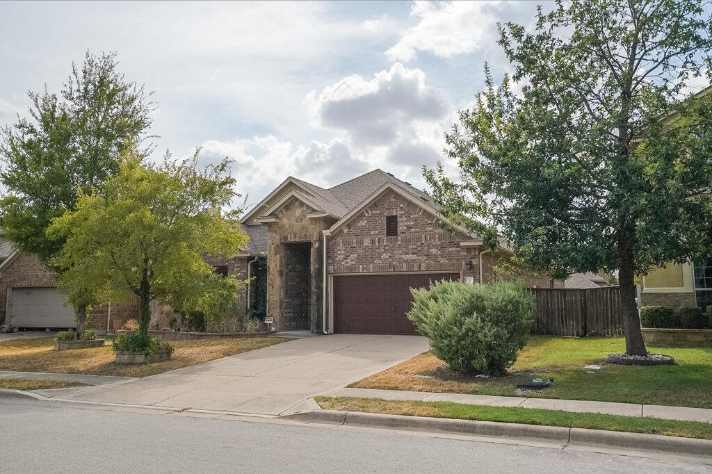 2734 San Milan Pass Property Photo 1