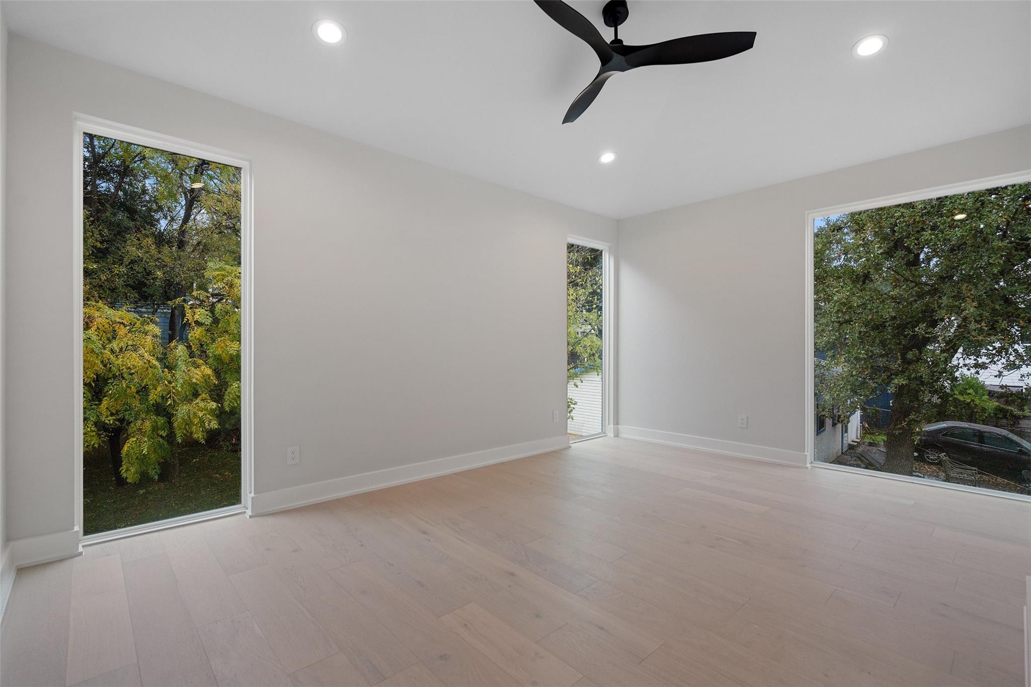 1135 Salina St Property Photo 21
