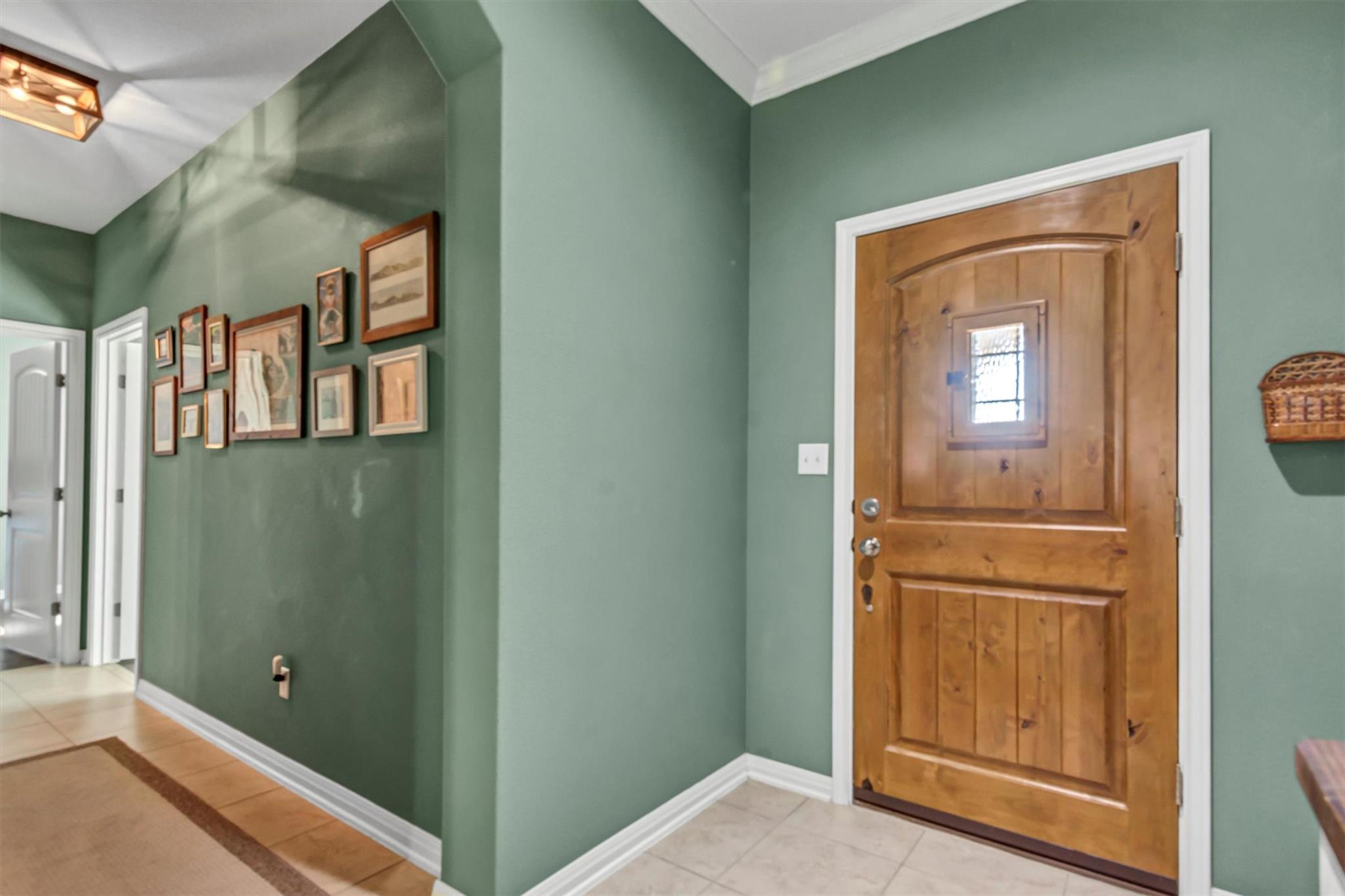 401 Valley Oaks Loop Property Photo 4