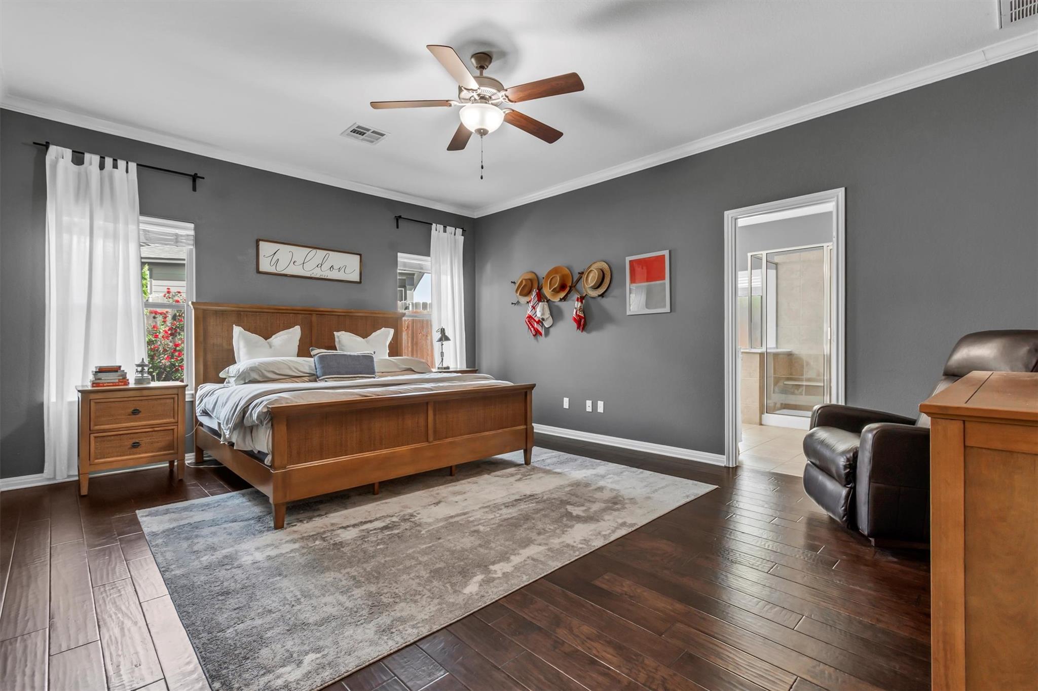 401 Valley Oaks Loop Property Photo 9