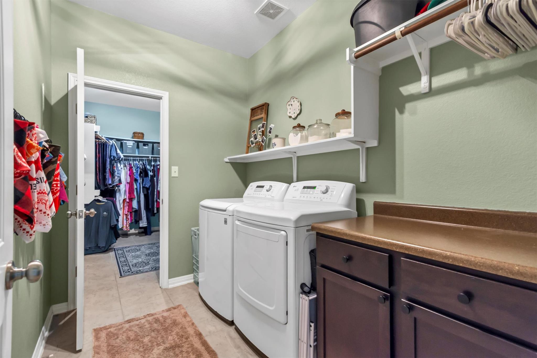 401 Valley Oaks Loop Property Photo 14