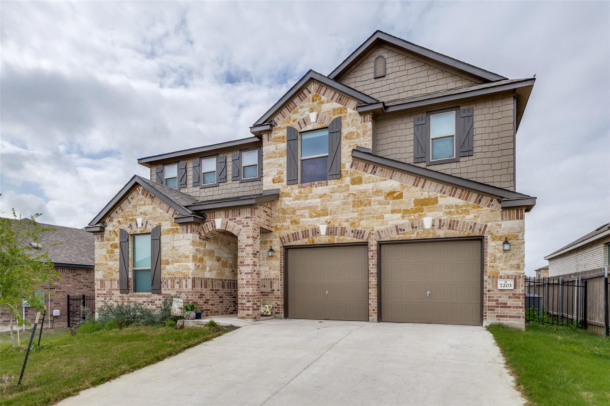 7203 Wink Way Property Photo
