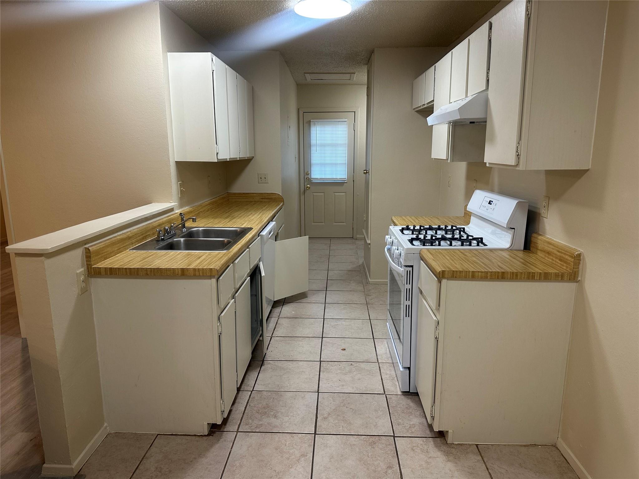 2602 S Bagdad Rd #a Property Photo 19