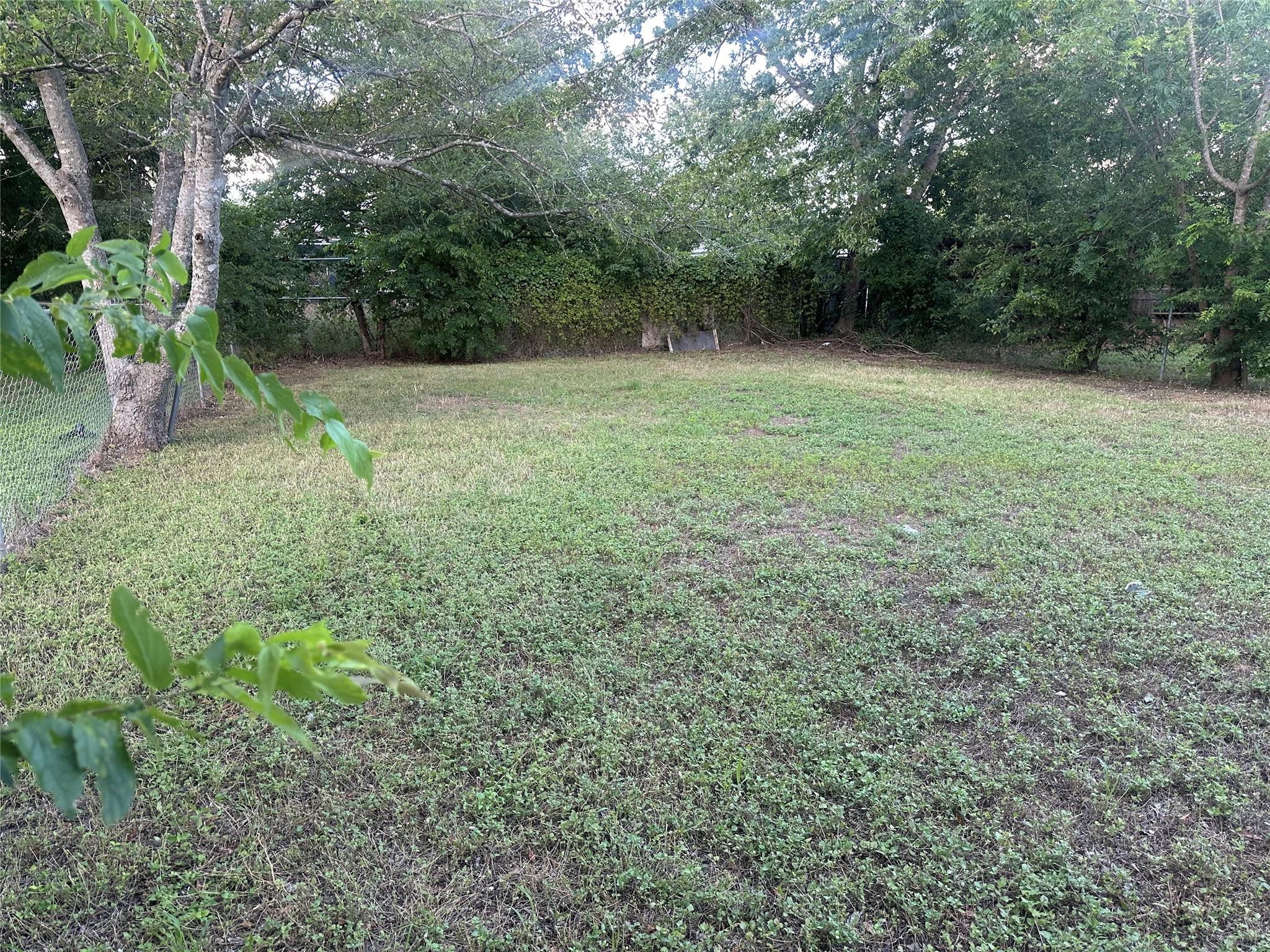 2602 S Bagdad Rd #a Property Photo 26