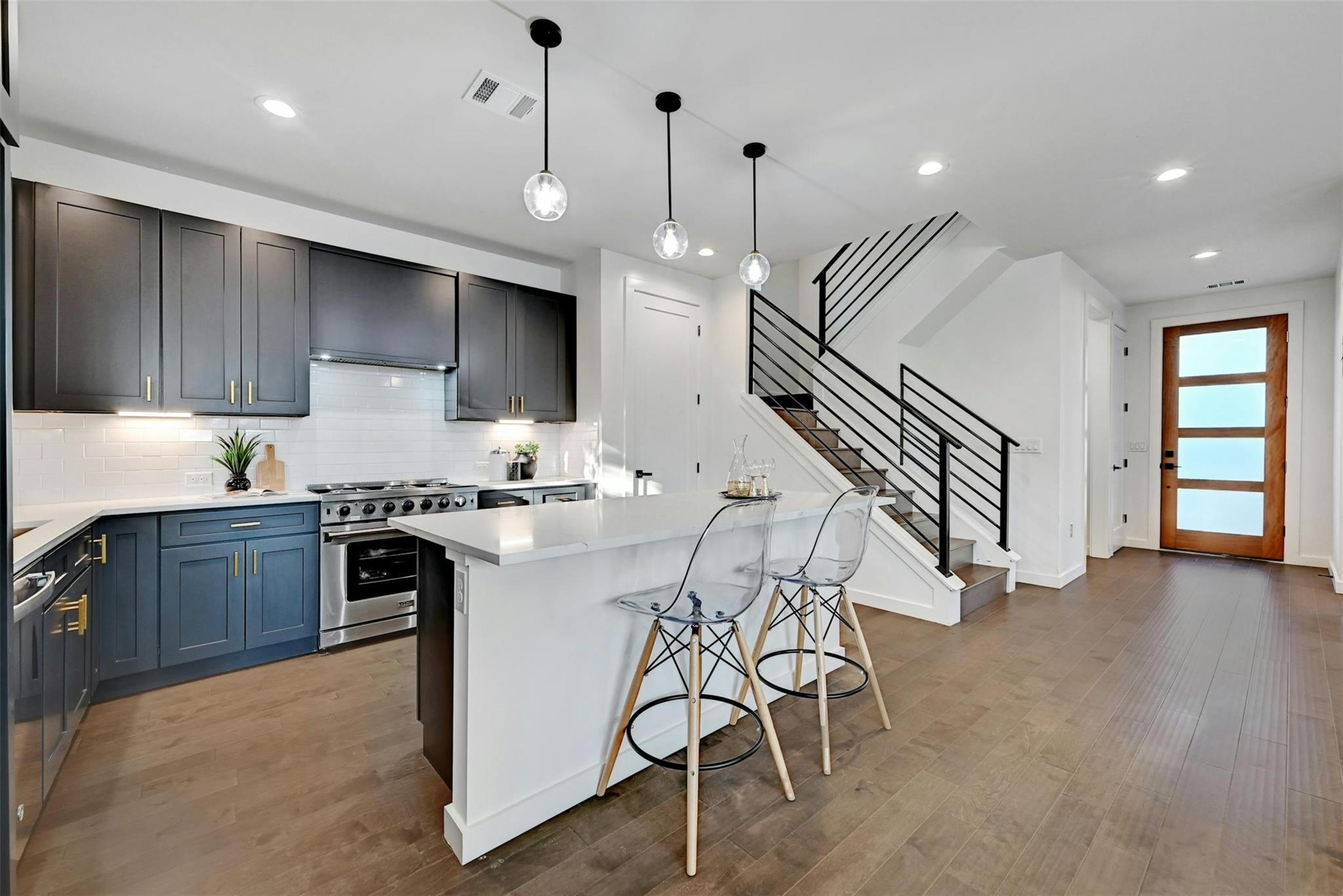 6210 Larch Ter #a Property Photo 8