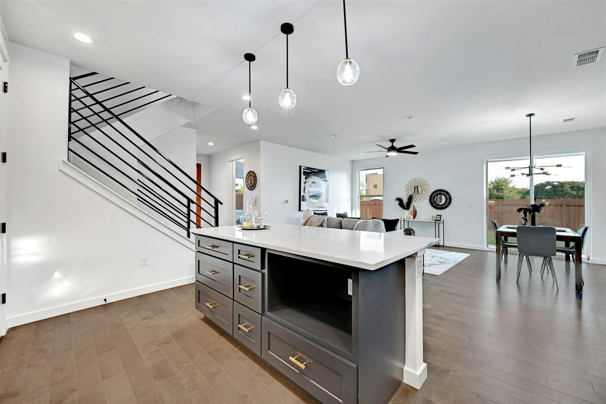 6210 Larch Ter #a Property Photo 10