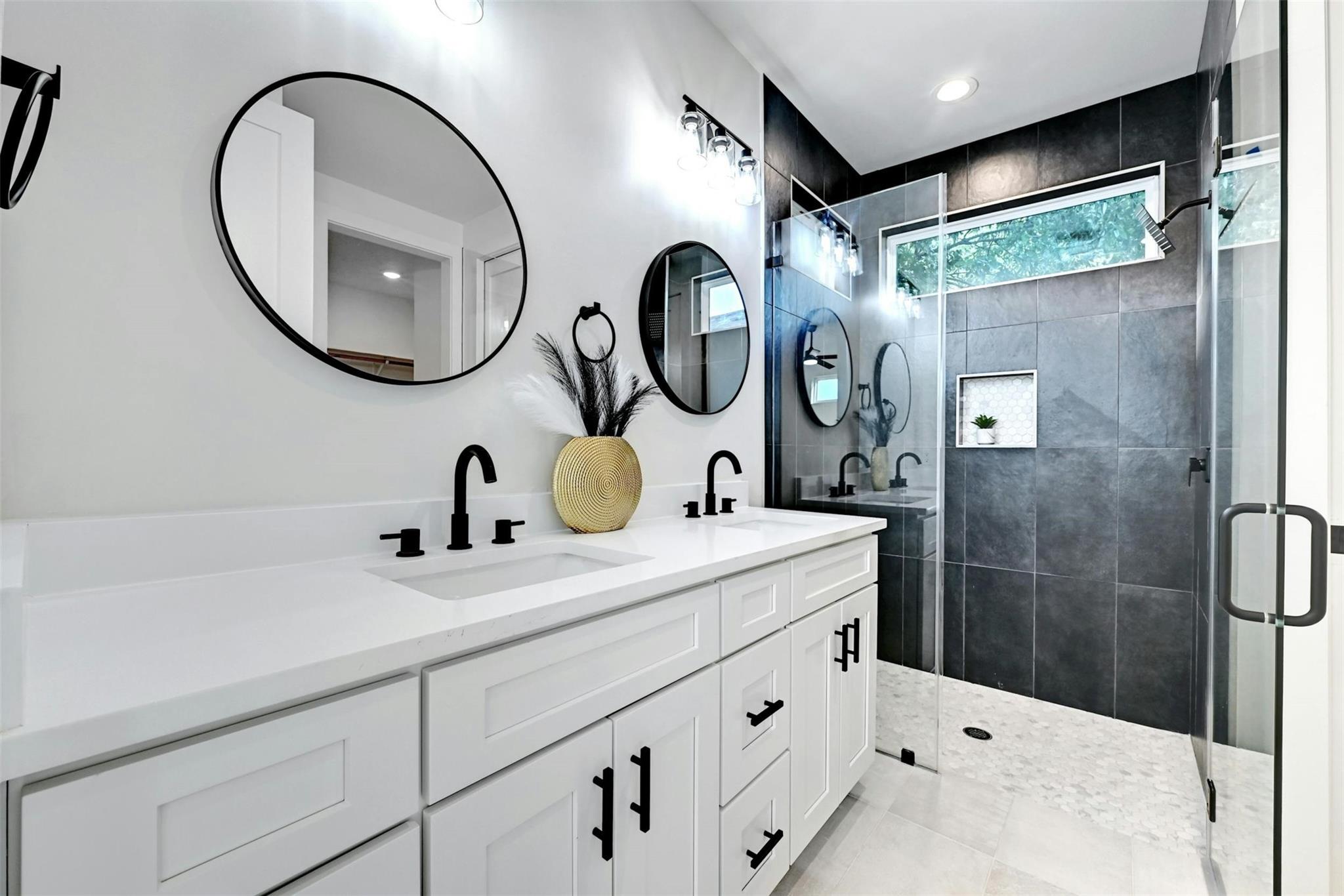 6210 Larch Ter #a Property Photo 19