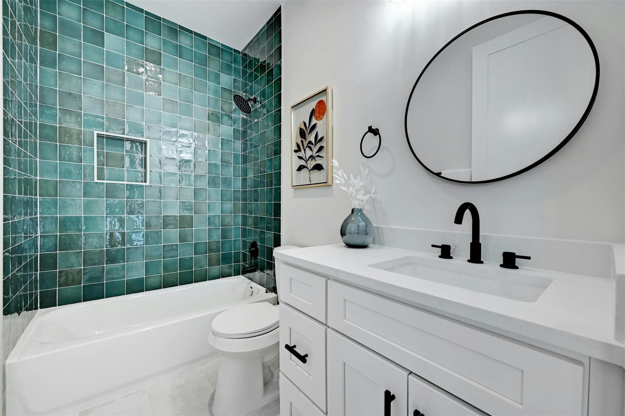 6210 Larch Ter #a Property Photo 22