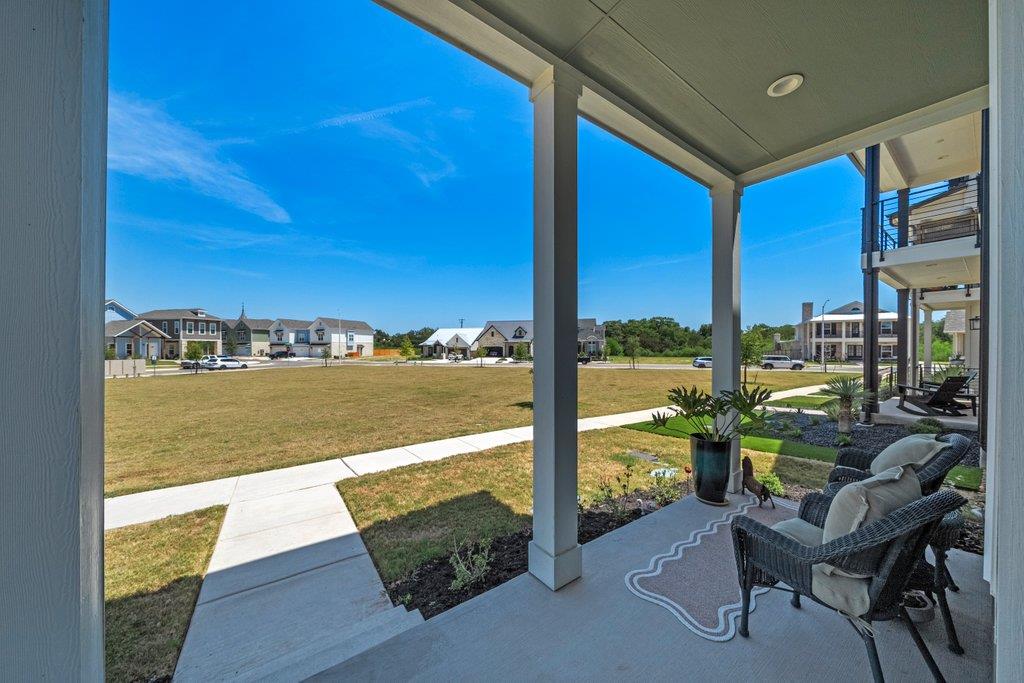 634 Chambray None Property Photo 2