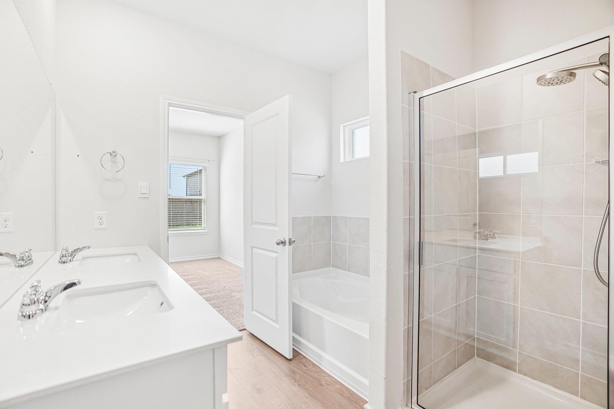 627 Fluted Shls Property Photo 16