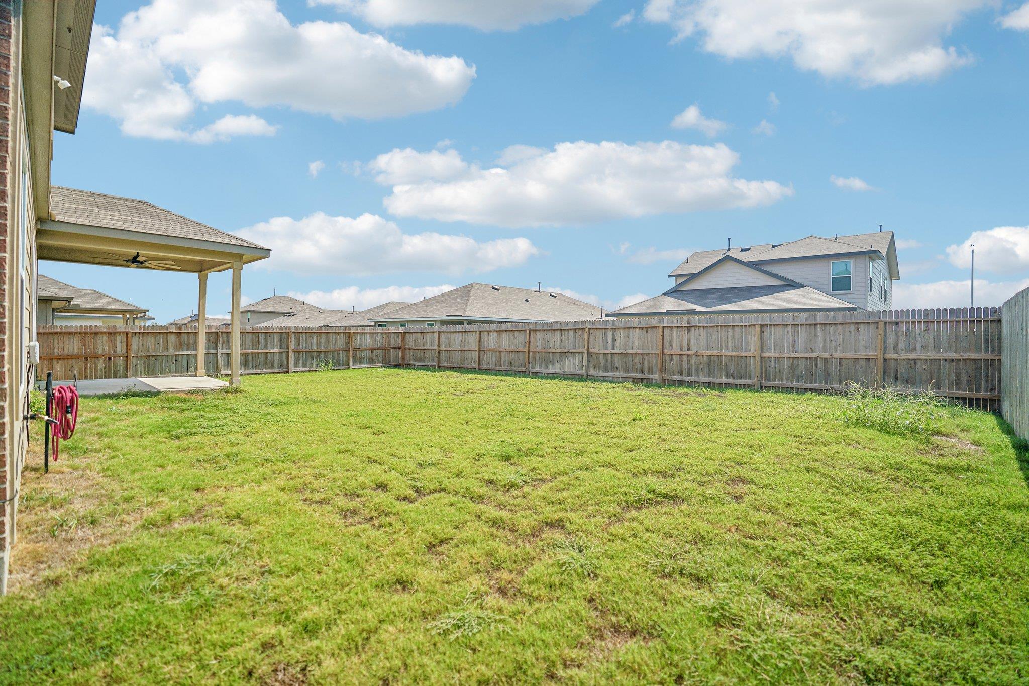 627 Fluted Shls Property Photo 19