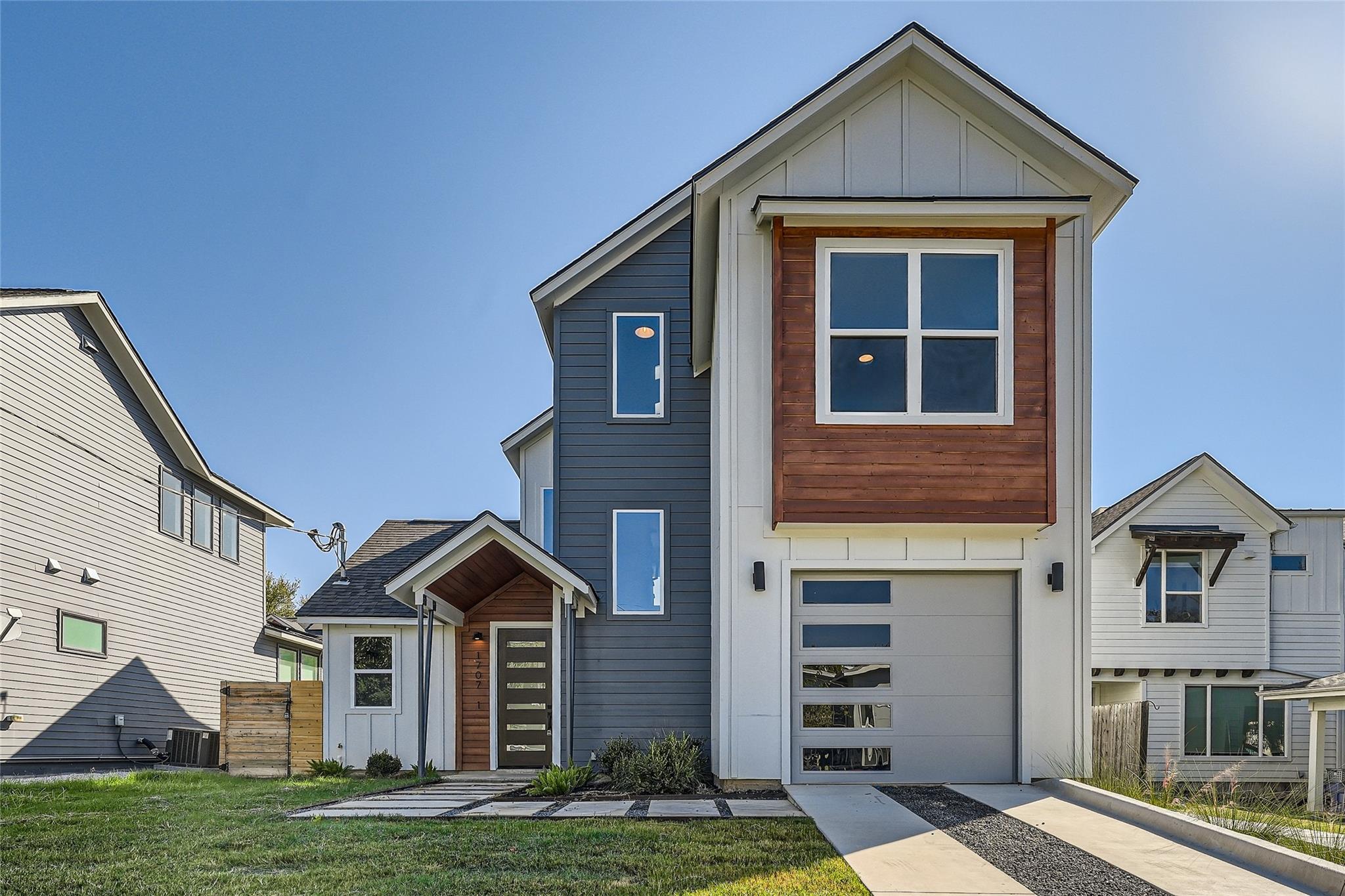 1707 Perez St #1 Property Photo 1