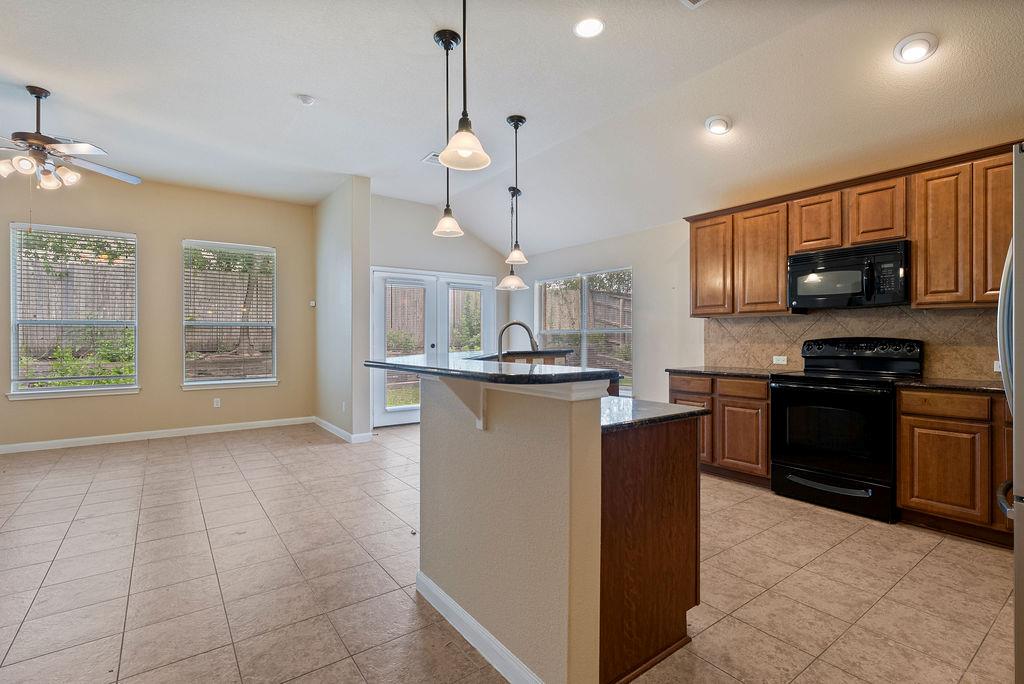 1541 Stone Rim Loop Property Photo 6