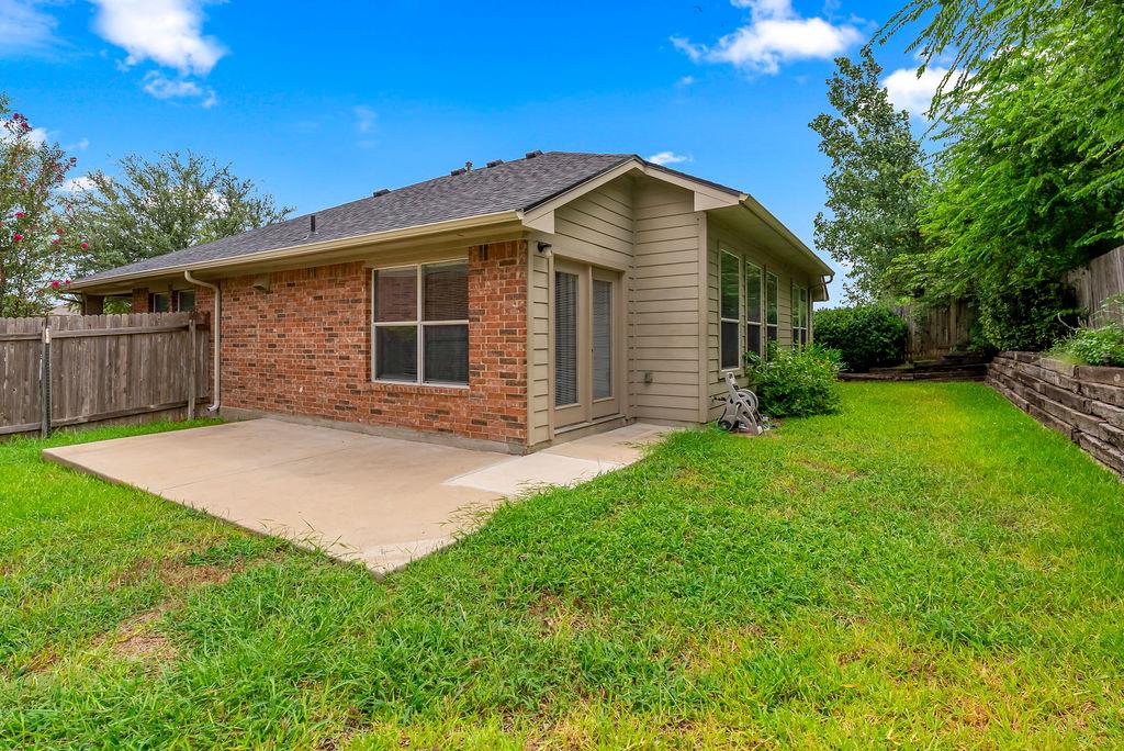 1541 Stone Rim Loop Property Photo 20