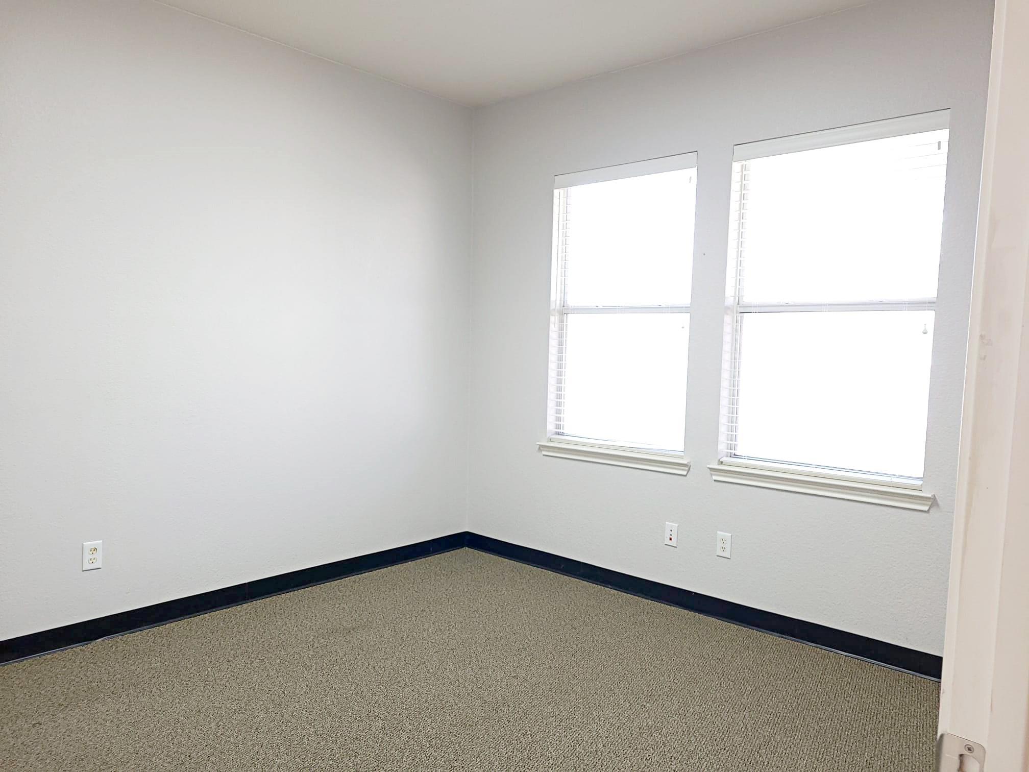 930 S Bell Blvd 202 Property Photo 2
