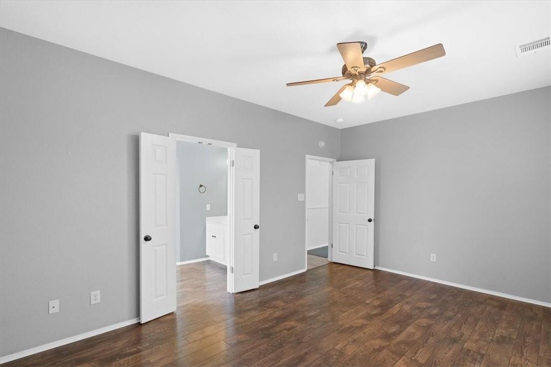 2225 Speidel Dr Property Photo 16