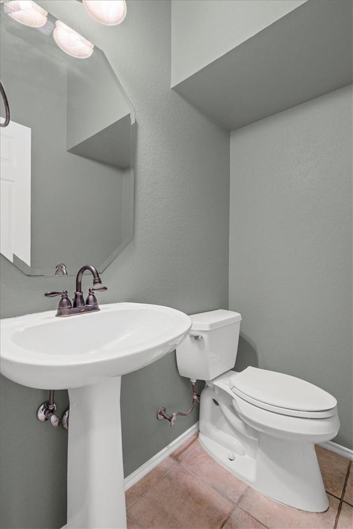 2225 Speidel Dr Property Photo 20