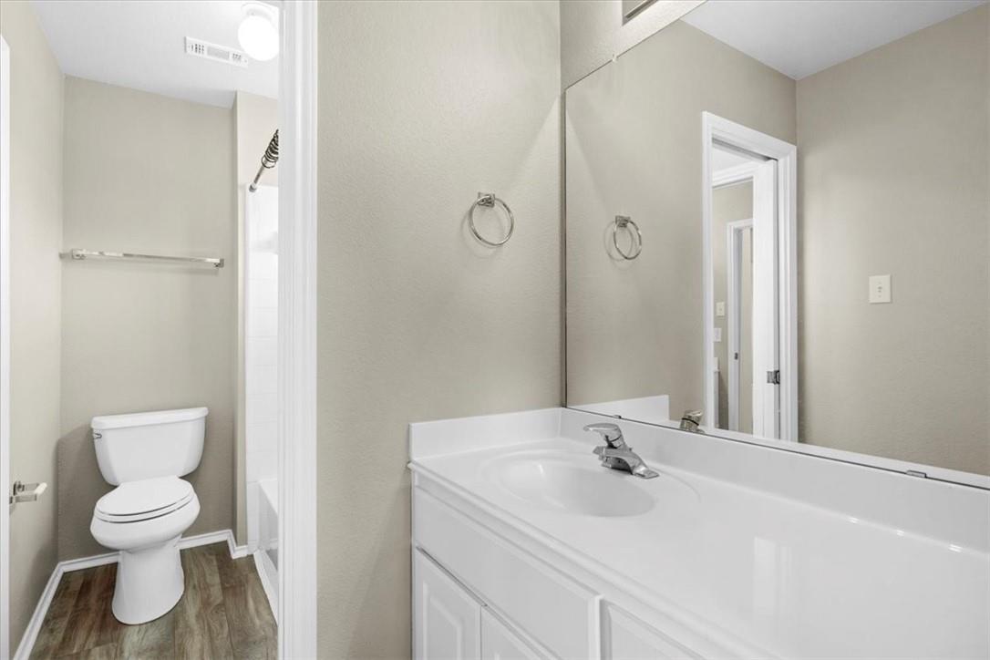 2225 Speidel Dr Property Photo 26