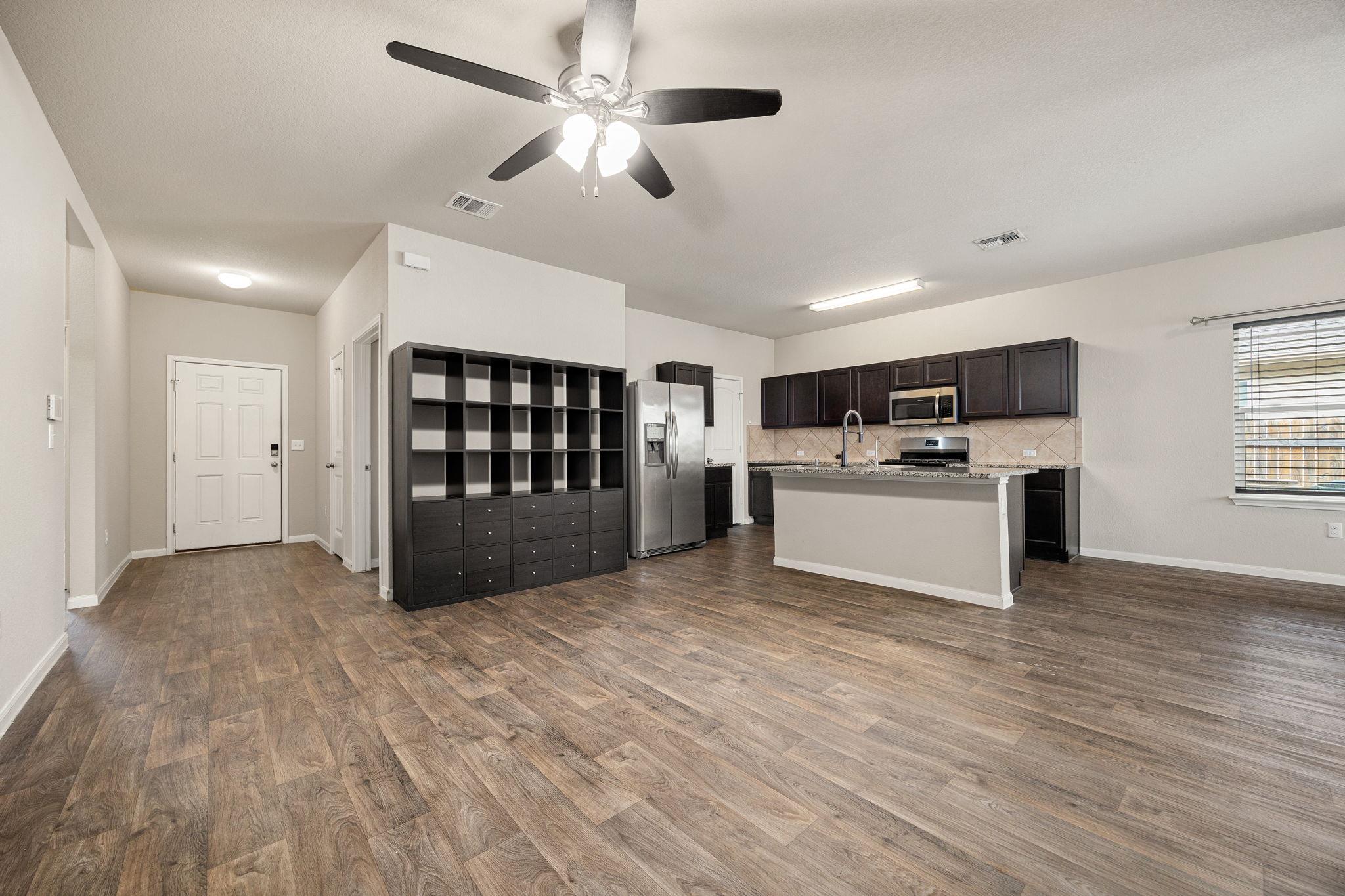 152 Cibolo Creek Dr Property Photo 4