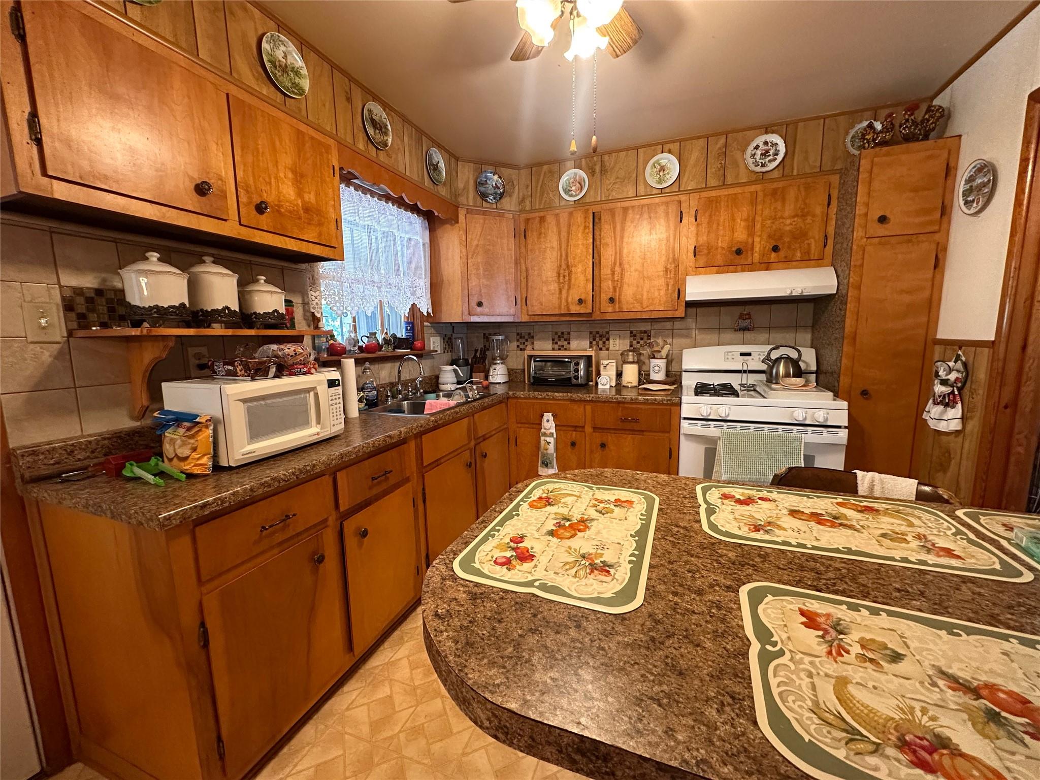 1109 Gray Dr Property Photo 24