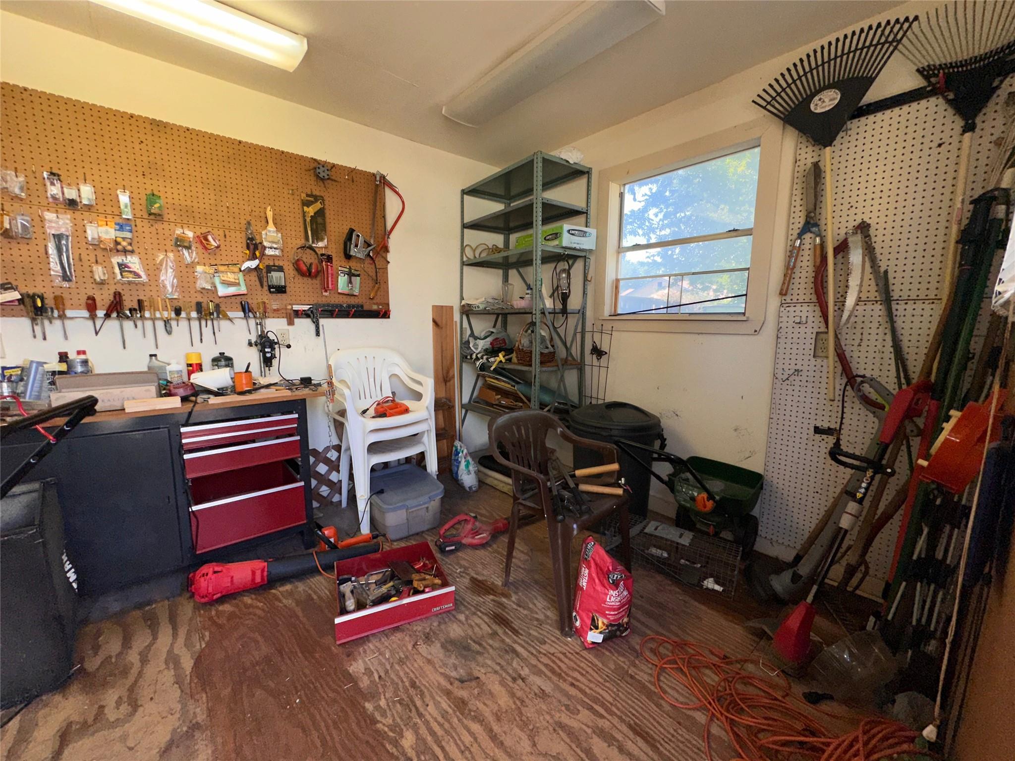 1109 Gray Dr Property Photo 35