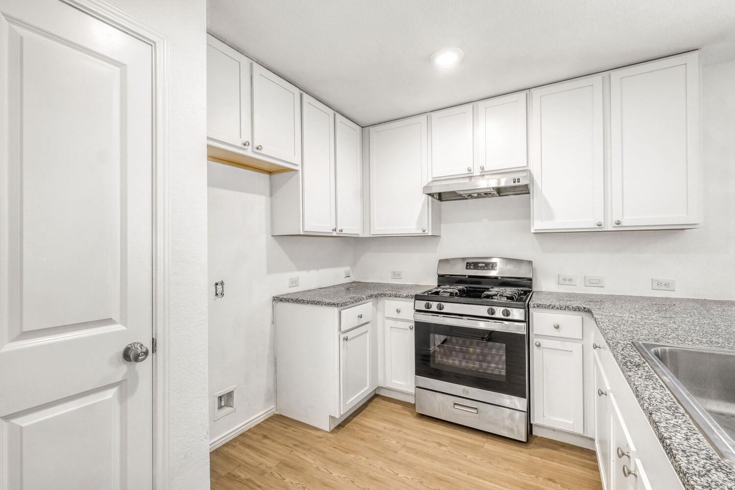 7102 Satellite Way Property Photo 10