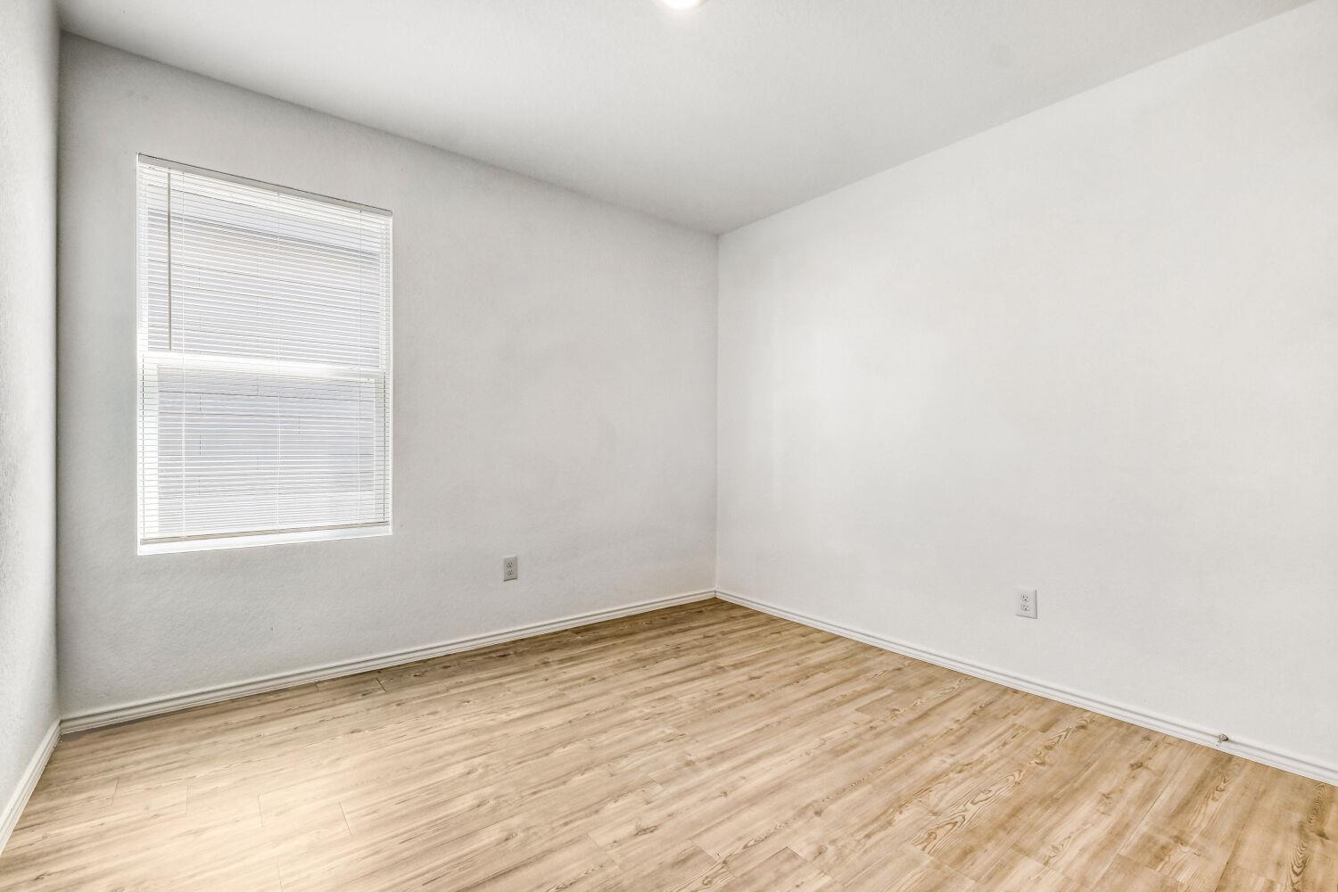 7102 Satellite Way Property Photo 13