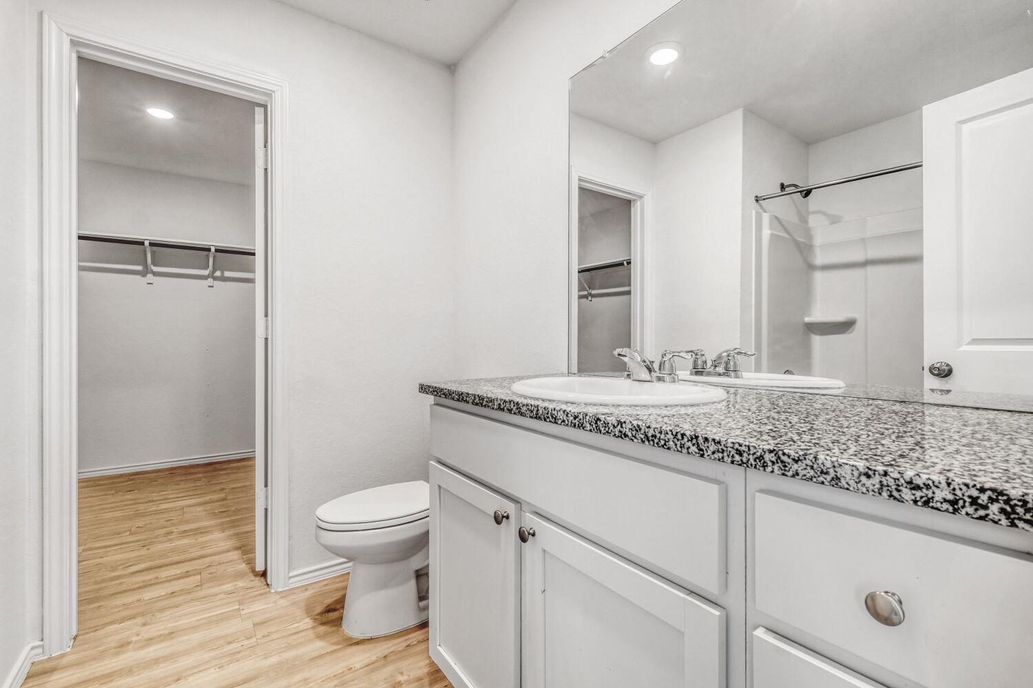 7102 Satellite Way Property Photo 15