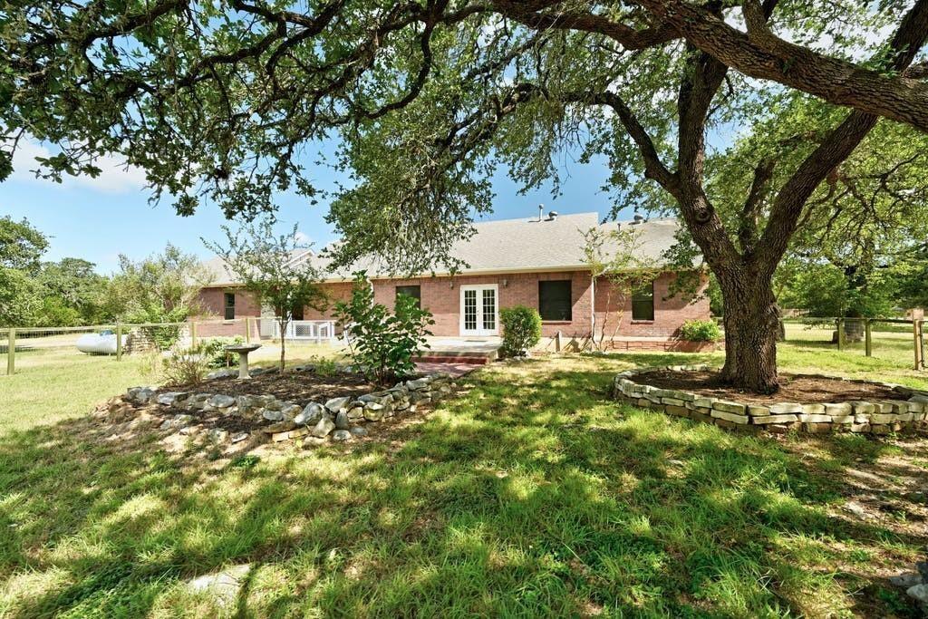 200 Oak Hollow Ln Property Photo 30